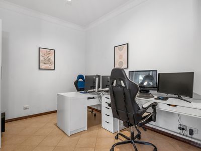 7 Montgomery Lane, Hannans