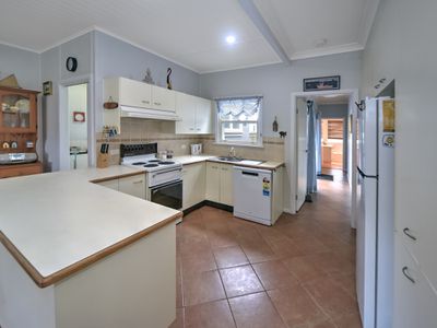 16 Pope Avenue, Berrara
