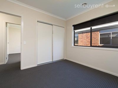 29 AXFORD BOULEVARD, Wodonga