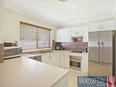 6 Reuben Close, Cooranbong