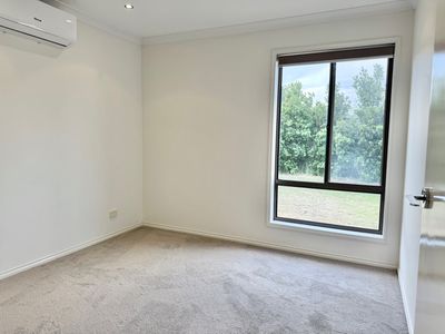 90 Ribblesdale Avenue, Wyndham Vale