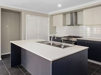 51 Pepperbush Circuit, Cranbourne