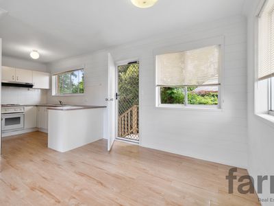 27 Golden Crescent, Southport