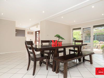 6 Linton Place, Calwell
