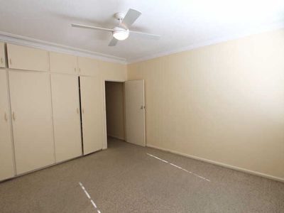 42 Boundary Street, Forster