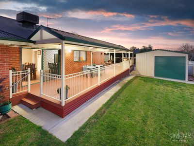 4 FIRESTONE WAY, Wodonga