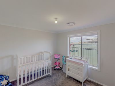 10 Waterfall Crescent, Dubbo