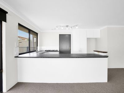 19 Witchetty Loop, Banksia Grove