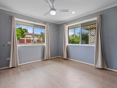 9 Anna Marie Street, Rochedale South