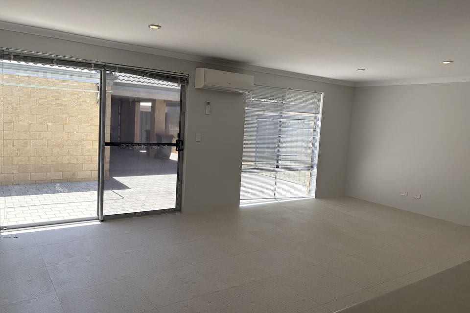 131 Lambeth Cir, Wellard