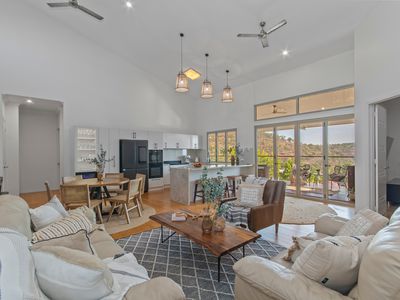 20 The Point, Castle Hill