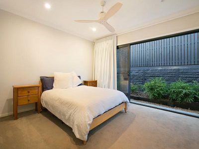 4 English Place, Rochedale