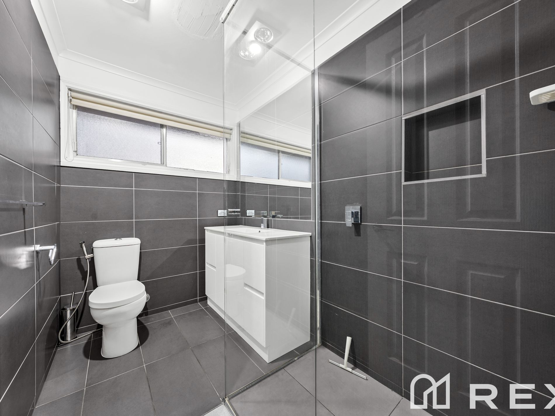 164 James Cook Drive, Endeavour Hills