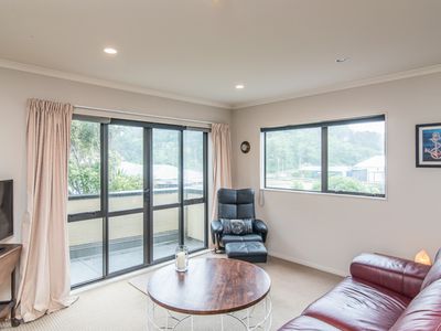 1 / 8 Wellington Road, Paekakariki