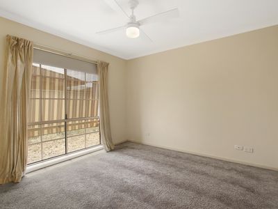 2 / 49 Mayfair Drive, West Wodonga