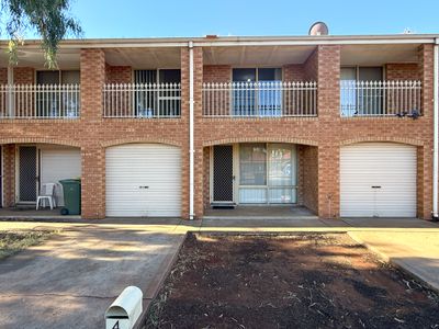4 / 512 Hannan Street, Kalgoorlie