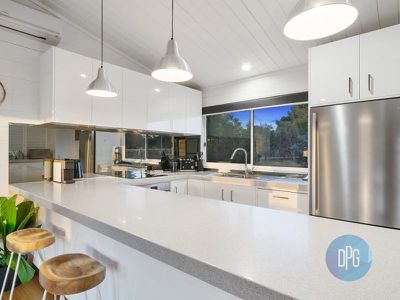 454 Howes Creek Road, Mansfield