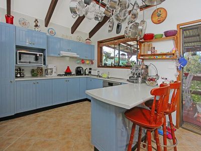 37 Kings Point Drive, Kings Point