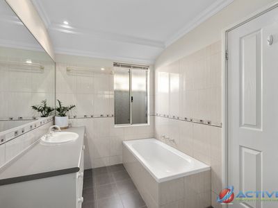 9 Iris Court, Coodanup