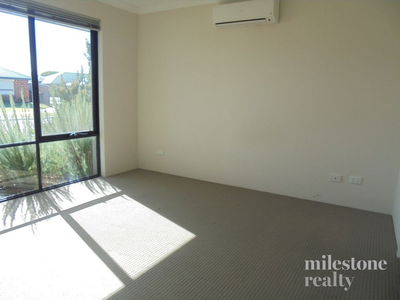 34 Wilderness Way, Aveley