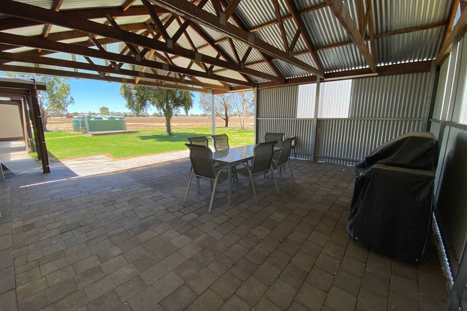 2 Cameron Road, Riverside