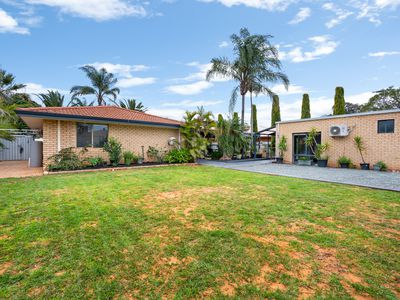 32 Burkett Drive, Hannans