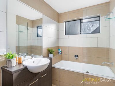 1 / 147 Baringa Street, Morningside