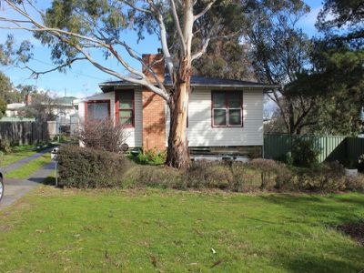 2 Douglas Street, Kangaroo Flat
