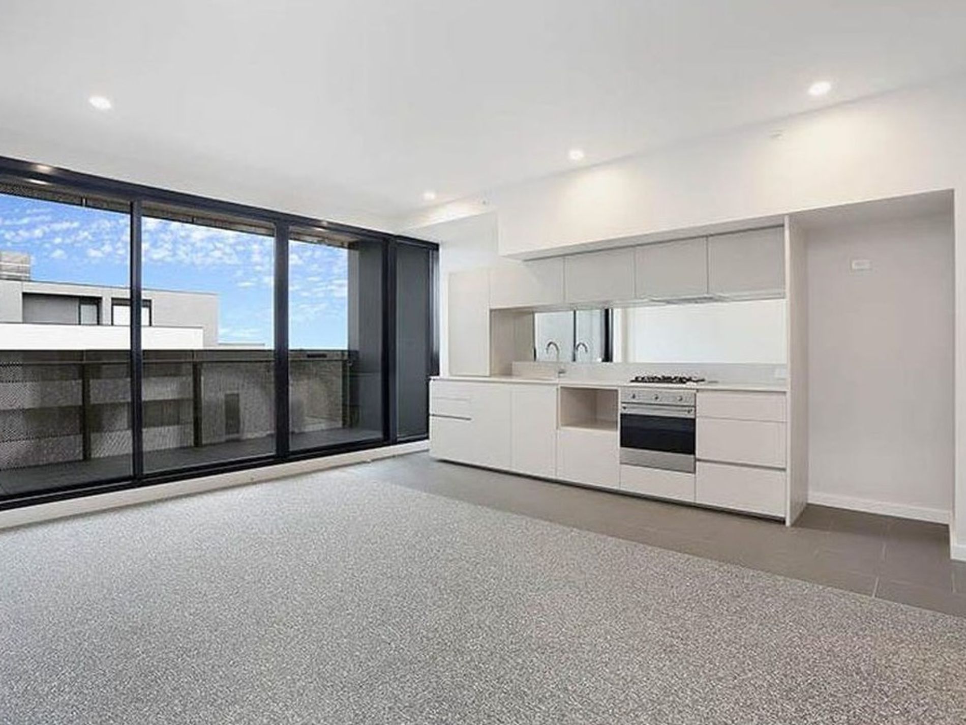 704 / 879-881 Dandenong Road, Malvern East