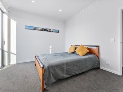 4 Marine Parade, Hobsonville