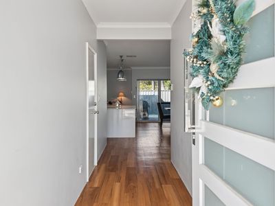 61 Onyx Road, Mount Richon