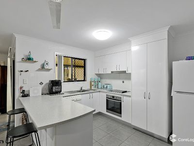 12 Lillee Court, Urangan