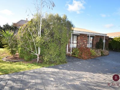 1 / 6 PELICAN COURT, Wangaratta