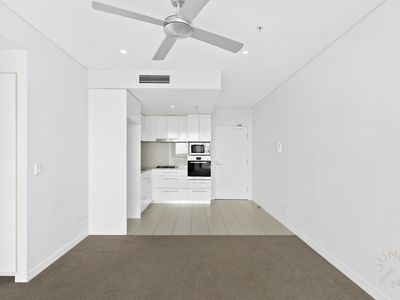 1117 / 16 Hamilton Place, Bowen Hills