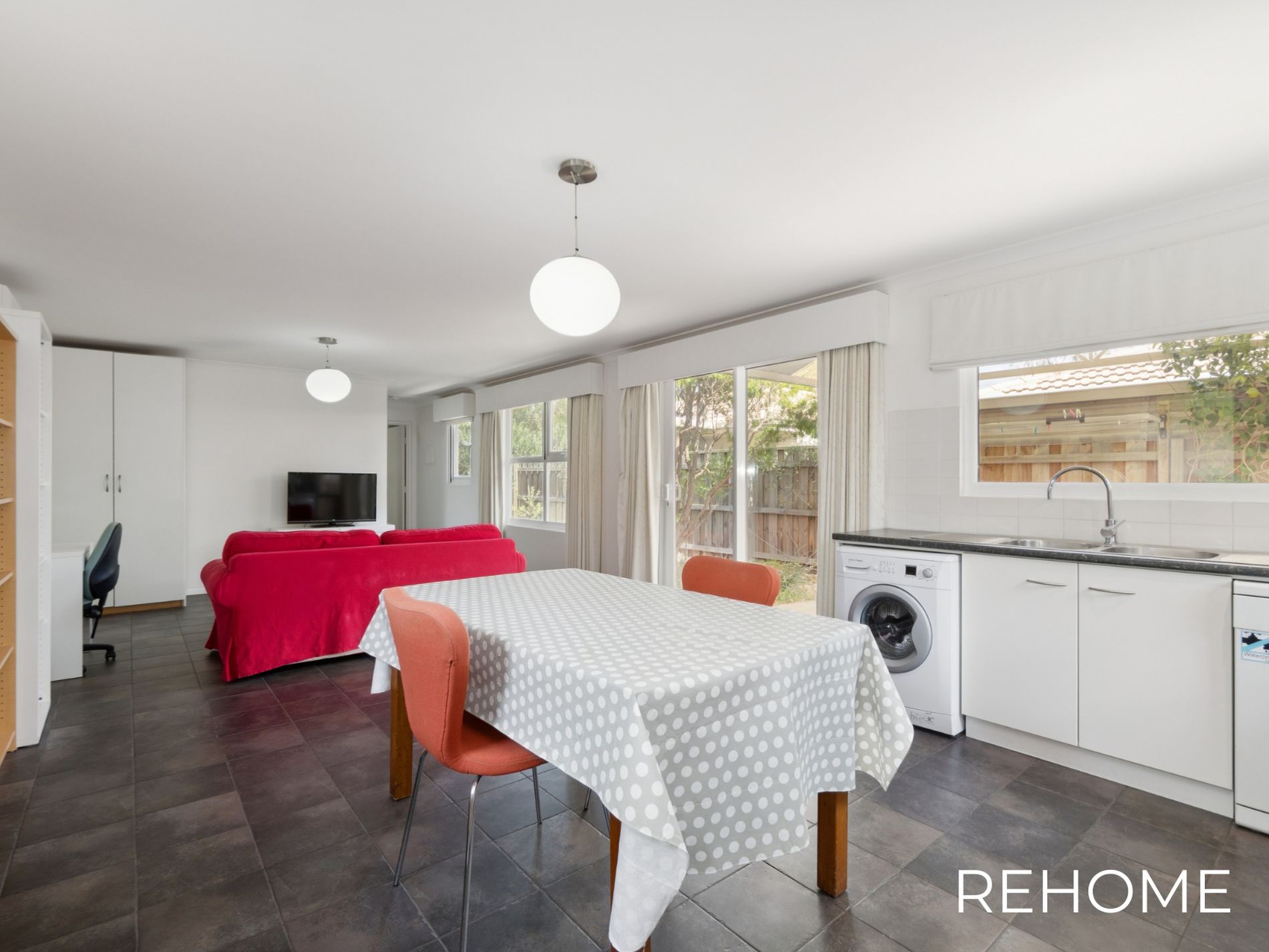 Granny Flat / 16 Glover Street, Dianella