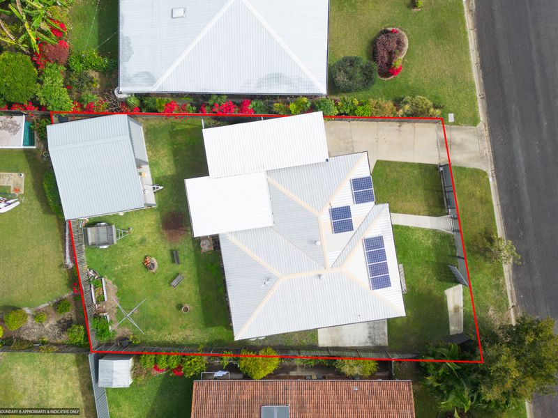 24 South Street, Urangan, QLD, Urangan - Thumbnail 2