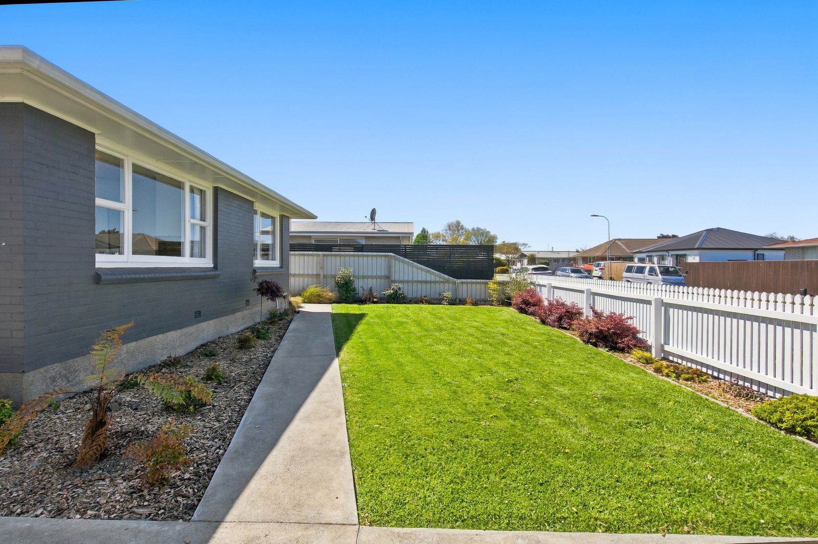 20 Blakehall Place