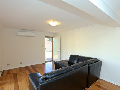 2/27 Drabble Road, Scarborough
