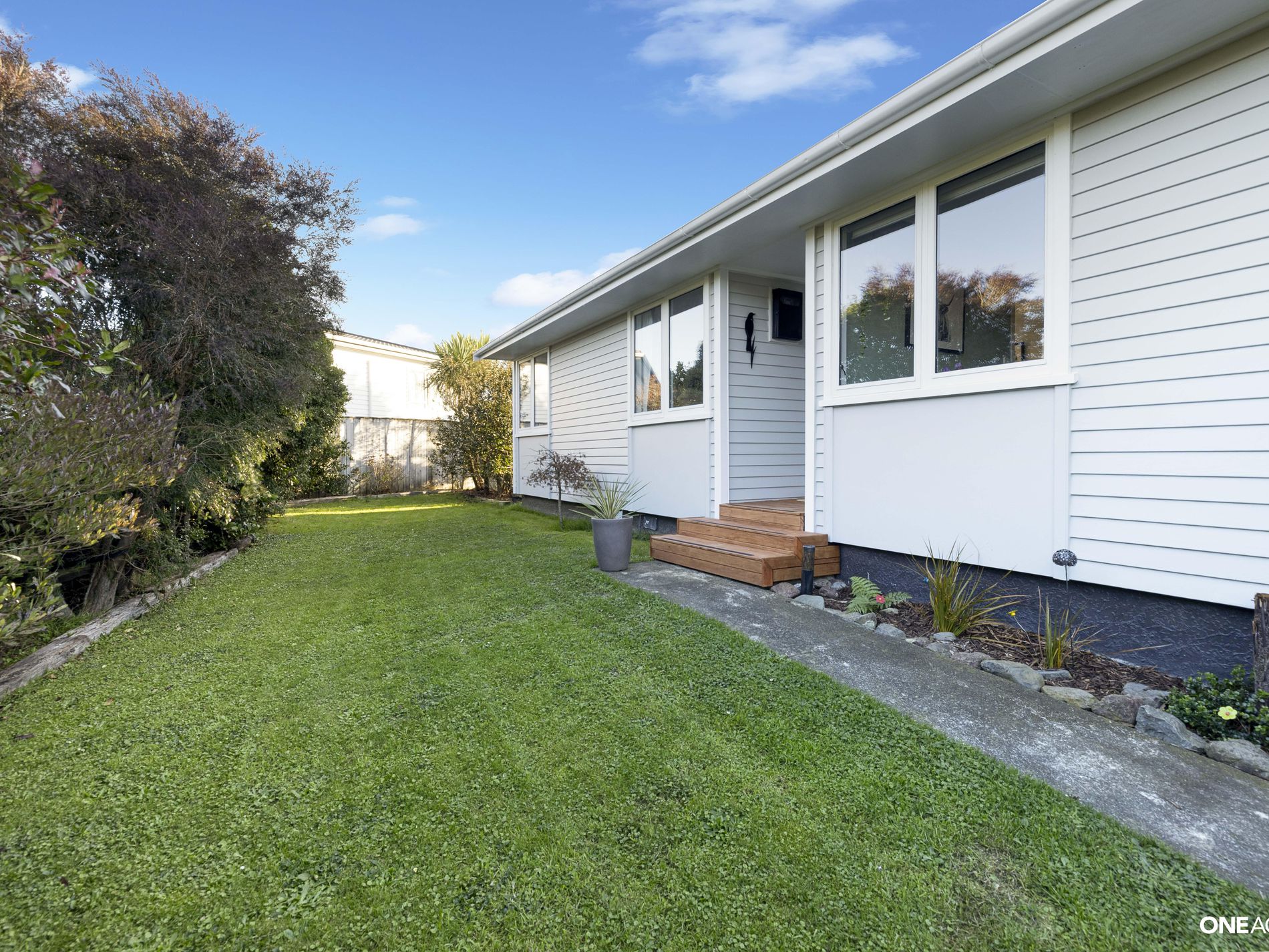 22 Bartlett Grove, Tawa