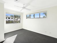28 / 20 Eminence Lane Bridgeman Downs, Bridgeman Downs