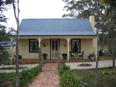17 Mc CLELLAN CRESCENT, Heathcote