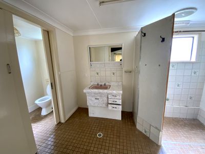 66 Sam Street, Forbes