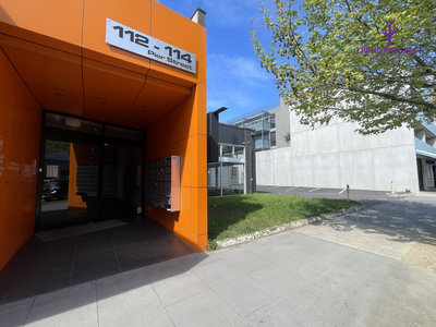 210 / 112-114 Pier Street, Altona