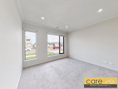 17 Vielo Circuit, Clyde North
