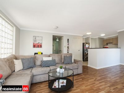 1 / 20 Pendal Lane, Perth