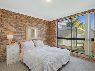 19 Dalmeny Drive, Kianga