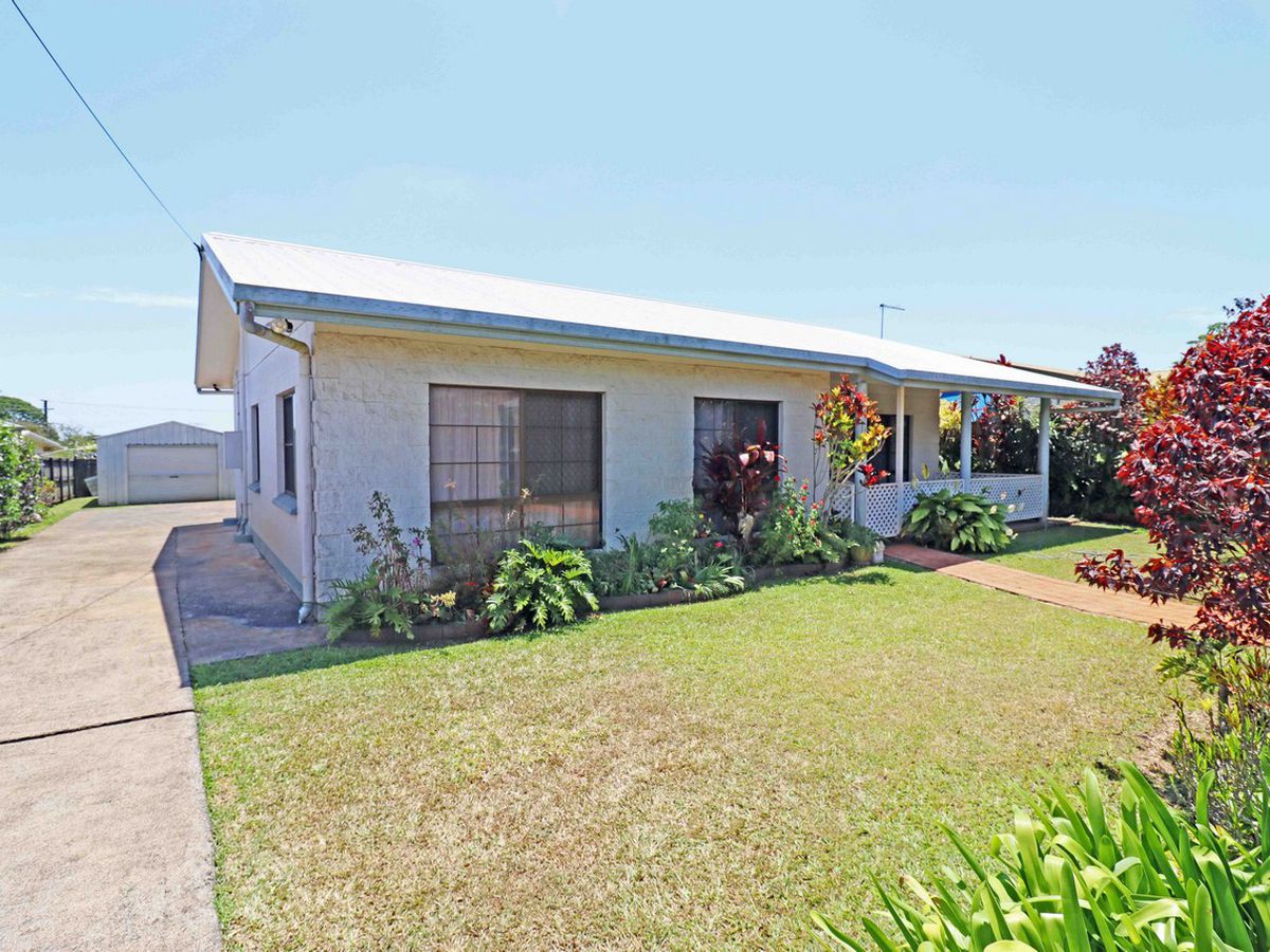 32 Tower Avenue, Atherton