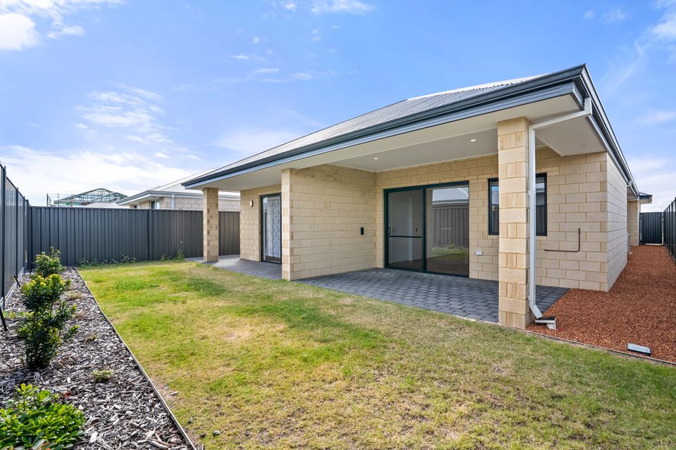 10 Gunwale Avenue, Port Kennedy