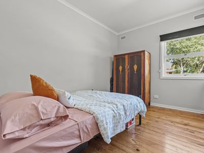 11 Tindola Street, Brahma Lodge