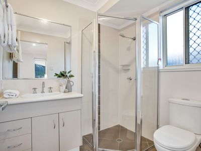 8 Kyah Close, Kallangur